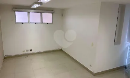 CASA TÉRREA COMERCIAL PARA LOCAÇÃO COM 212 M EM 12 SALAS 05 BANHEIROS COM RECEPÇÃO NA VILA MARIANA