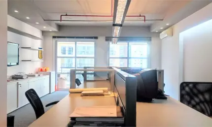 Sala Comercial com 56m²,  2 banheiros à Venda em Planalto Paulista - São Paulo/ SP