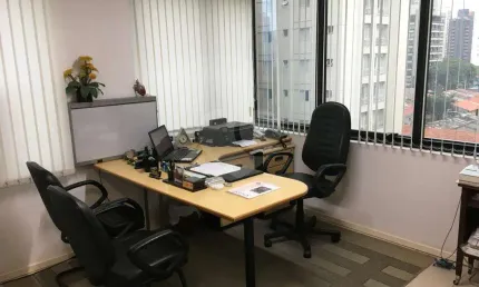 Sala comercial e 2 banheiros para alugar, 42 metros no brooklin são paulo sp