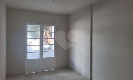 APARTAMENTO REFORMADO 01 DORMITÓRIO 32,68 M2 PARA LOCAÇÃO ESTILO KITNET PRÓXIMO AO METRÔ SANTA CECILIA