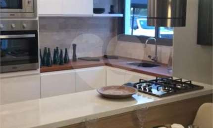 Apartamento 92m² com 03 Dorm 01 Suíte 02 Banheiros 02 Salas 02 Vagas na Mooca para Venda