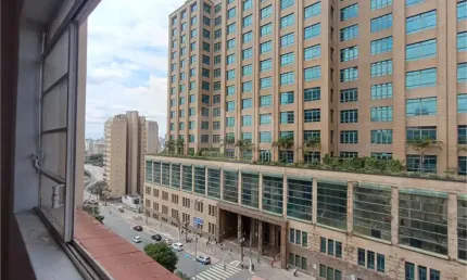 Sala comercial 72 m2 02 banheiros sem vaga centro de são paulo metrô praça da sé