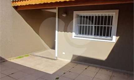 CASA PARA LOCAÇÃO COM 129M², COM 3 DORMITÓRIOS SENDO 03 SUÍTE, LAVABO,, ÁREA DE SERVIÇO