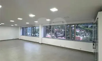 Conjunto Comercial para Alugar, com 4 banheiros, 4 vagas de garagem em Vila Olímpia com 167m² São Pa