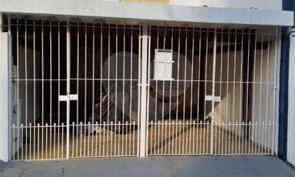 Sobrado à Venda na Vila Mariana – 3 Quartos, Quintal e 2 Vagas