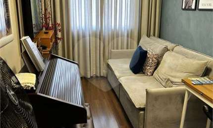 Apartamento à Venda – Campo Limpo, São Paulo – 39m²  2 Dorms  1 Vaga  - Reformado