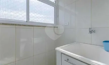 Apartamento á venda com 46m² + 2dorm 1vaga de garagem localizado na aclimação