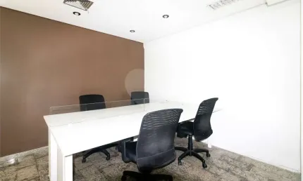 Sala Conjunto Comercial 63 m2  com 2 Banheiros e 1 Vaga na Vila Mariana Metrô Santa Cruz Locação