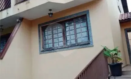 Sobrado com 3 dormitórios para alugar, 250 m² por R$ 5.926/mês - Jardim Regina - São Paulo/SP
