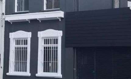 Sobrado comercial localizado na Vila Romana, em São Paulo.