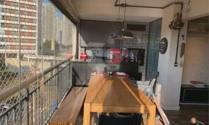 Apartamento à Venda na Lapa, 03 dormitórios. São Paulo.