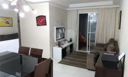 Apartamento com 3 quartos para venda disponível no Alto da Lapa