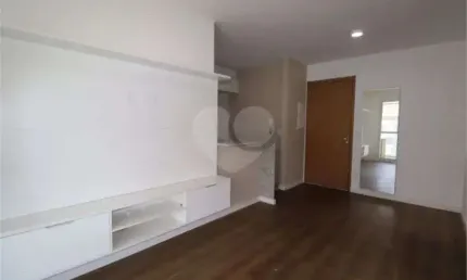Apartamento com 2 quartos para alugar na Rua Paris, Sumaré, São Paulo