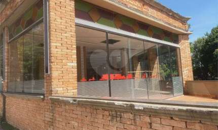 Loja comercial disponivel para locação no bairro Vila Leopoldina.