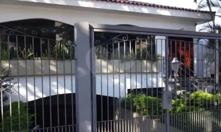 Casa para locação comercial ou residencial no Alto da Lapa