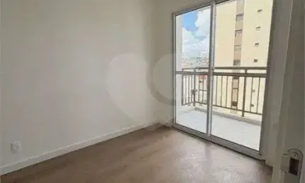 Cobertura à Venda em Perdizes, 02 dormitórios. São Paulo.