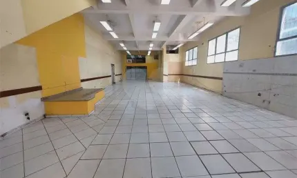 Salão comercial disponível para locaçãono bairro Vila Romana.