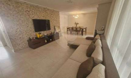 Apartamento para Locação na Vila Romana, 04 dormitórios. São Paulo.