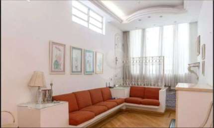 Casa com 4 quartos à venda na Rua Bárbara Heliodora, Vila Romana, São Paulo