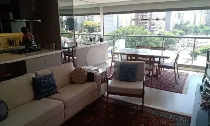 Apartamento com 3 quartos disponível para venda em Perdizes