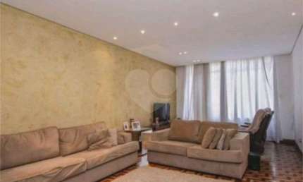 Casa com 3 quartos à venda na Rua Laurindo de Brito, 428, Lapa, São Paulo