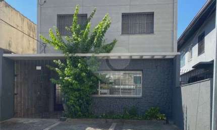 Sobrado comercial disponível para locação no bairro Pompeia.
