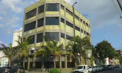 Prédio comercial disponível para venda ou locação no bairro Lapa