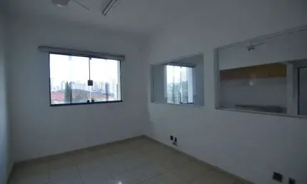 Casa comercial disponível para venda ou locação no bairro da pompéia.