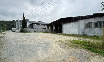 Terreno à venda, 1760.00 m2 por r$1290000.00  - costa e silva - joinville/sc