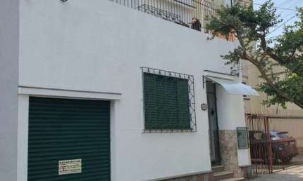 Casa com 3 quartos à venda na Rua Lobo da Costa, 86, Azenha, Porto Alegre, 270 m2 por R$ 950.000