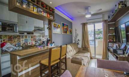Apartamento com 2 quartos à venda na Avenida Teresópolis, 2255, Teresópolis, Porto Alegre, 56 m2 por R$ 300.000