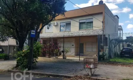 Casa com 3 quartos à venda na Rua Irene Capponi Santiago, 425, Jardim Floresta, Porto Alegre, 312 m2 por R$ 955.000
