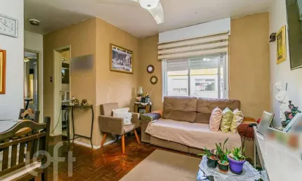 Apartamento com 2 quartos à venda na rua sapê, 690, vila ipiranga, porto alegre, 55 m2 por r$ 246.000