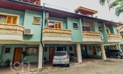 Casa em condomínio fechado com 3 quartos à venda na rua doutor pio ângelo, 15, ipanema, porto alegre, 202 m2 por r$ 742.000