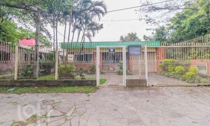 Casa com 3 quartos à venda na Avenida Protásio Alves, 9980, Mário Quintana, Porto Alegre, 98 m2 por R$ 990.000