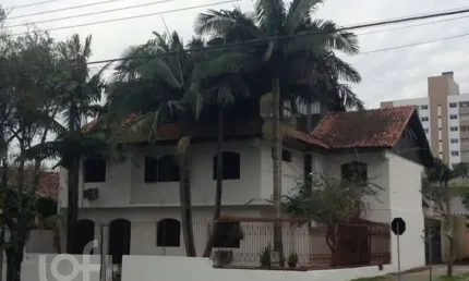 Casa com 6 quartos à venda na Avenida Elias Cirne Lima, 273, Partenon, Porto Alegre, 560 m2 por R$ 1.200.000