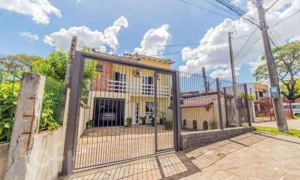 Casa com 3 quartos à venda na Rua Seival, 130, Vila Jardim, Porto Alegre, 220 m2 por R$ 712.500