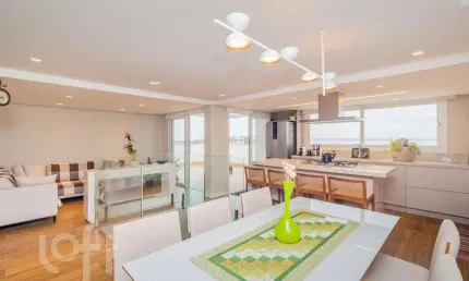 Apartamento com 2 quartos à venda na rua jataí, 905, cristal, porto alegre, 150 m2 por r$ 960.000