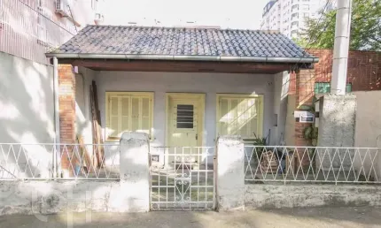 Casa com 2 quartos à venda na Rua Anita Garibaldi, 393, Mont Serrat, Porto Alegre, 81 m2 por R$ 800.000