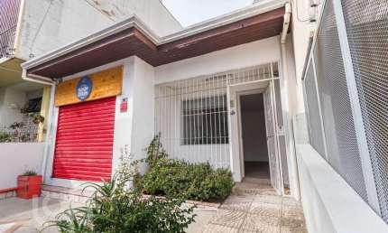 Casa com 3 quartos à venda na Avenida Lavras, 345, Petrópolis, Porto Alegre, 124 m2 por R$ 1.300.000