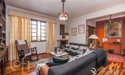 Casa com 3 quartos à venda na Rua Monte Alverne, 56, Chácara das Pedras, Porto Alegre, 171 m2 por R$ 850.000