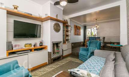 Casa com 4 quartos à venda na Rua Guilherme Alves, 1326, Partenon, Porto Alegre, 243 m2 por R$ 990.000