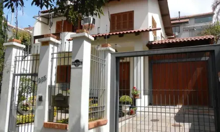 Casa com 4 quartos à venda na rua borges do canto, 265, petrópolis, porto alegre, 350 m2 por r$ 2.500.000