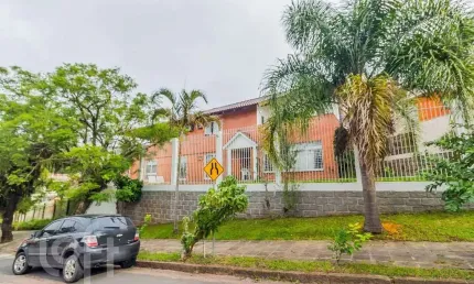 Casa com 5 quartos à venda na rua matias josé bins, 303, três figueiras, porto alegre, 1000 m2 por r$ 5.500.000