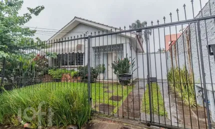 Casa com 3 quartos à venda na Rua José Antônio Aranha, 45, Três Figueiras, Porto Alegre, 168 m2 por R$ 1.450.000