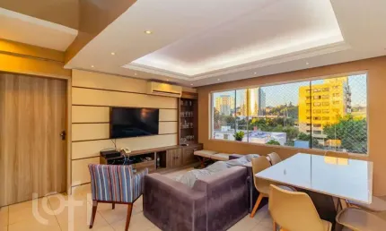 Apartamento com 3 quartos à venda na Rua Guararapes, 466, Petrópolis, Porto Alegre, 205 m2 por R$ 1.300.000