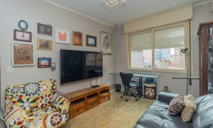 Apartamento com 2 quartos à venda na rua joão guimarães, 465, santa cecília, porto alegre, 78 m2 por r$ 380.000