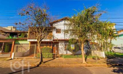 Casa com 5 quartos à venda na Rua Ari Barroso, 319, Sarandi, Porto Alegre, 335 m2 por R$ 1.350.000
