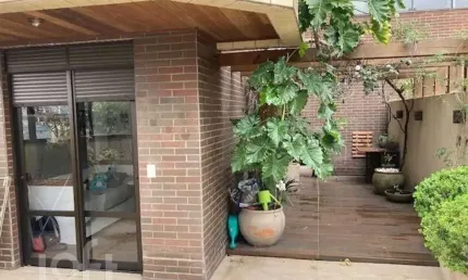 Apartamento com 3 quartos à venda na Rua Liberdade, 433, Rio Branco, Porto Alegre, 136 m2 por R$ 1.690.000