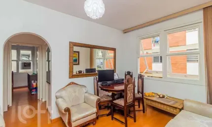 Apartamento com 2 quartos à venda na Rua Ernesto Alves, 333, Floresta, Porto Alegre, 63 m2 por R$ 380.000